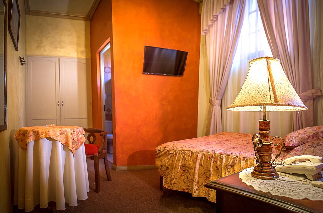 Hotel Monserrat Cochabamba Dış mekan fotoğraf