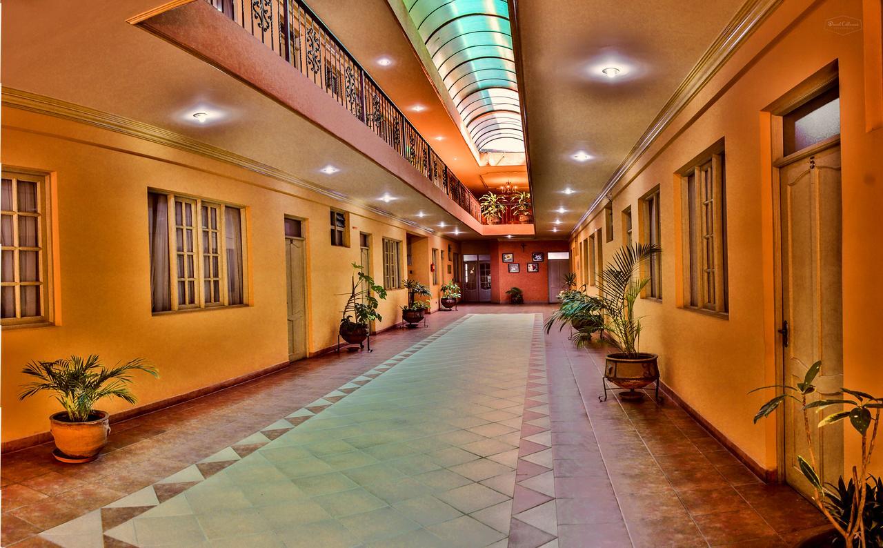 Hotel Monserrat Cochabamba Dış mekan fotoğraf