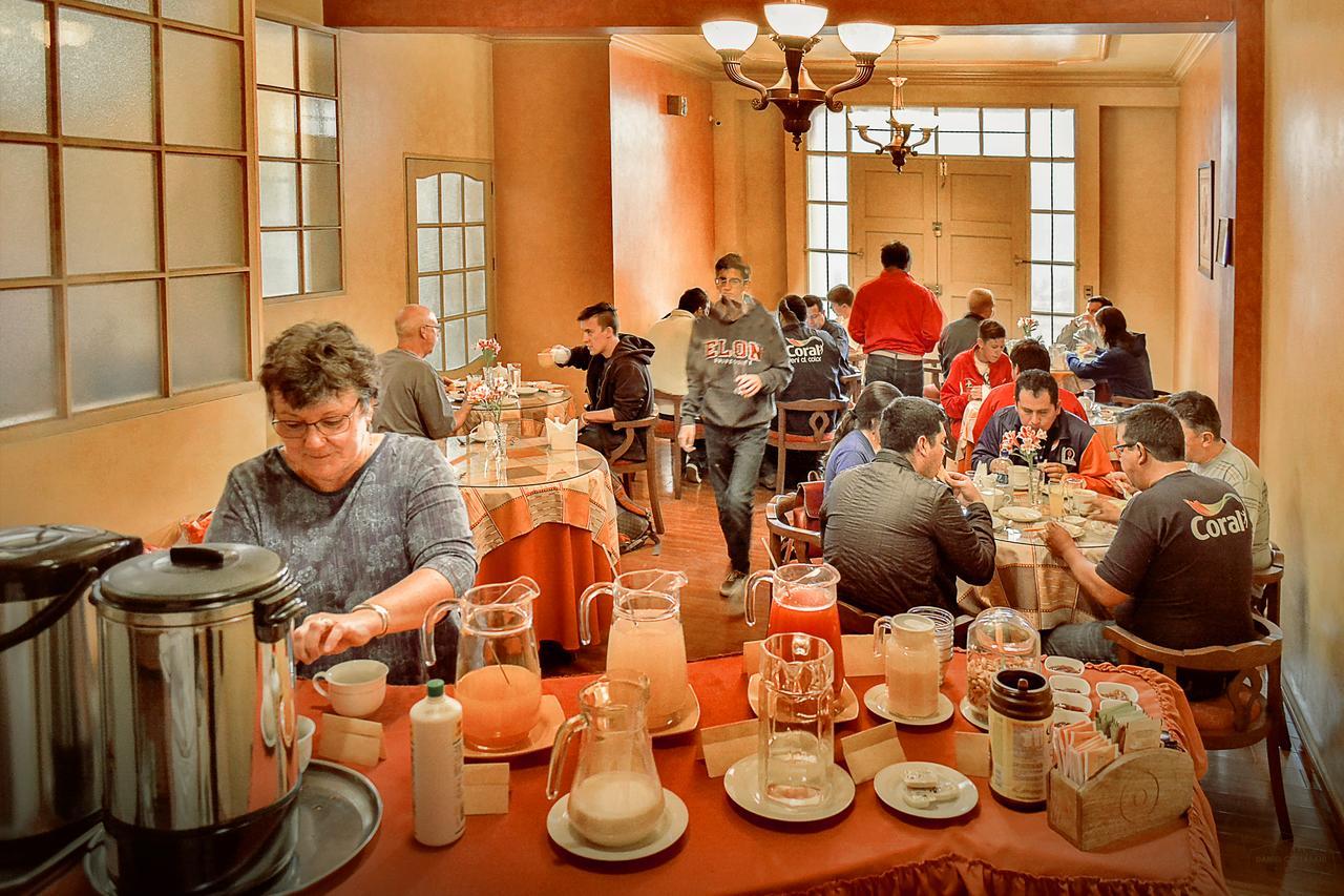 Hotel Monserrat Cochabamba Dış mekan fotoğraf