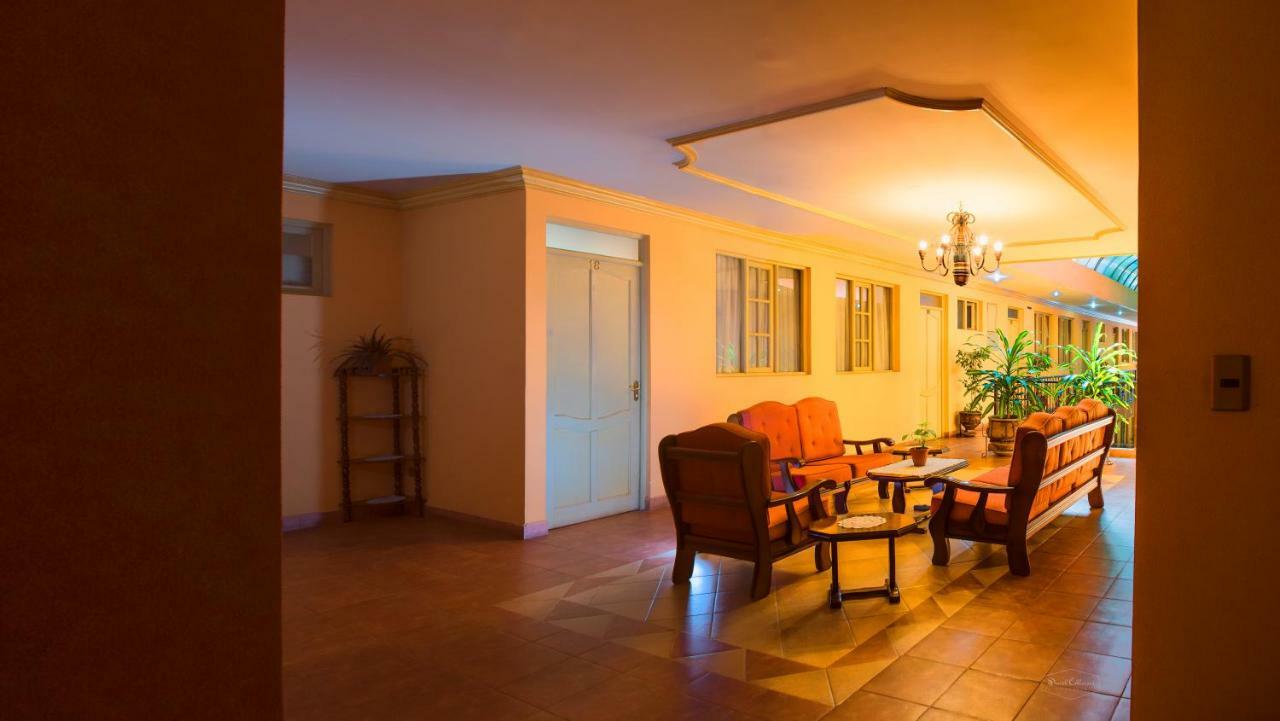Hotel Monserrat Cochabamba Dış mekan fotoğraf